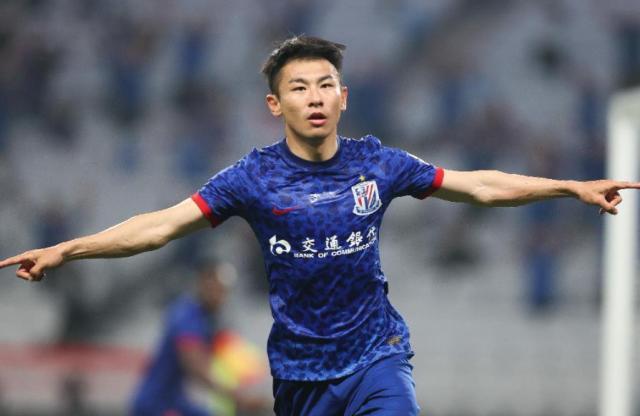 在线体育-【足协杯】于汉超破门晏新力染红 申花1比0泰山夺冠