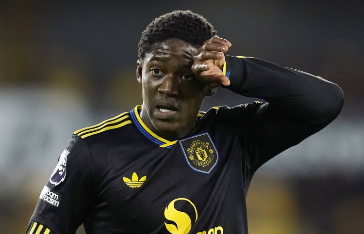 体育娱乐-罗马诺：曼联希望与梅努商谈续约，将其视为未来关键球员之一